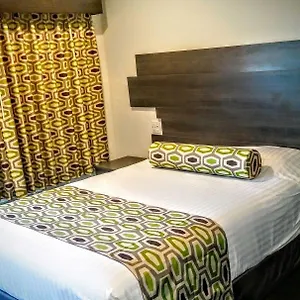 2* Motel Jewel