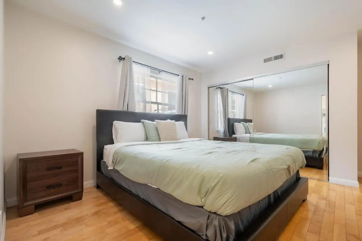 Holiday home Comfy Ben Lomond Place With Foosball Table Glendale